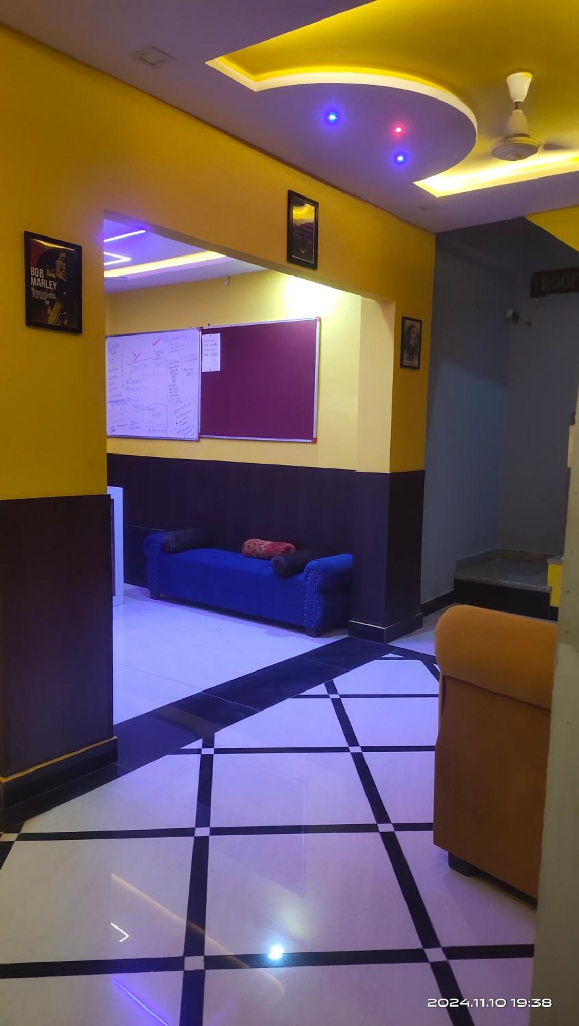 Big Brother Hostel Hotel 阿格拉 外观 照片
