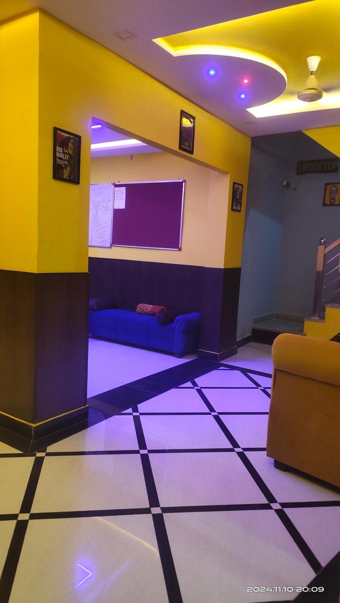 Big Brother Hostel Hotel 阿格拉 外观 照片